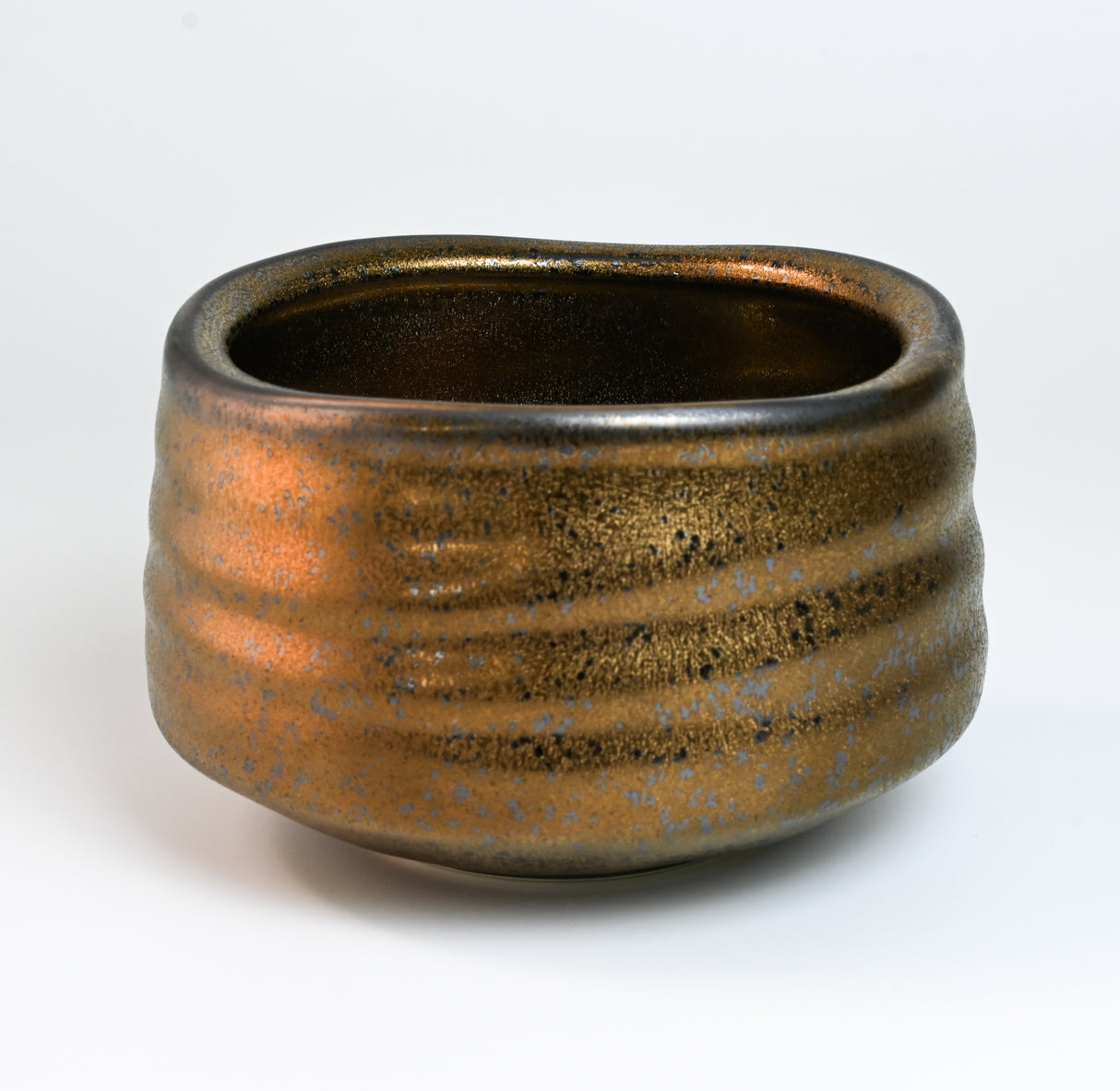 Bronze Ceramic Matcha Bowl 17 oz with Rolled Rim, Matcha Chawan for Whisking and Drinking, Tea Ceremony Bowl