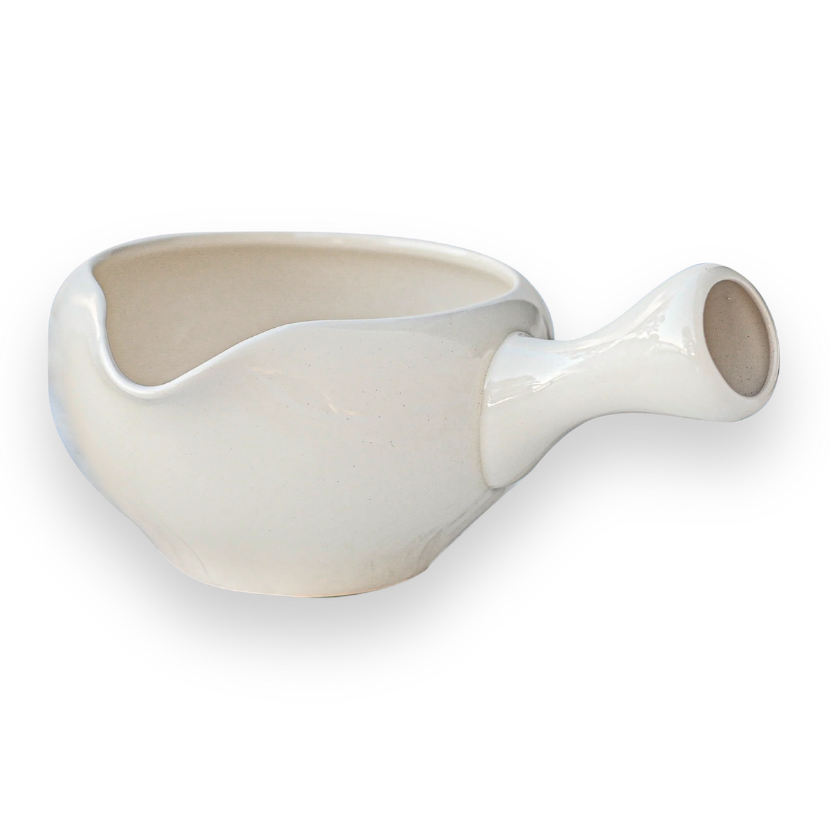 White Ceramic Matcha Bowl with Spout – Aprika Life