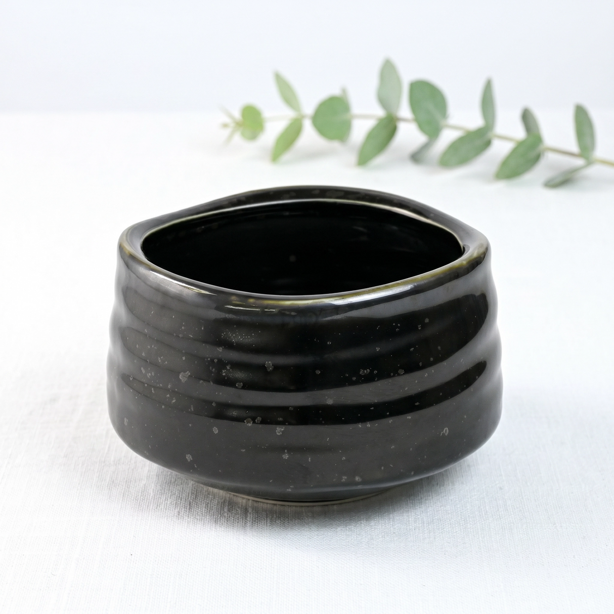 Black Ceramic Matcha Bowl 17 oz with Rolled Rim, Matcha Chawan for Whisking and Drinking, Tea Ceremony Bowl