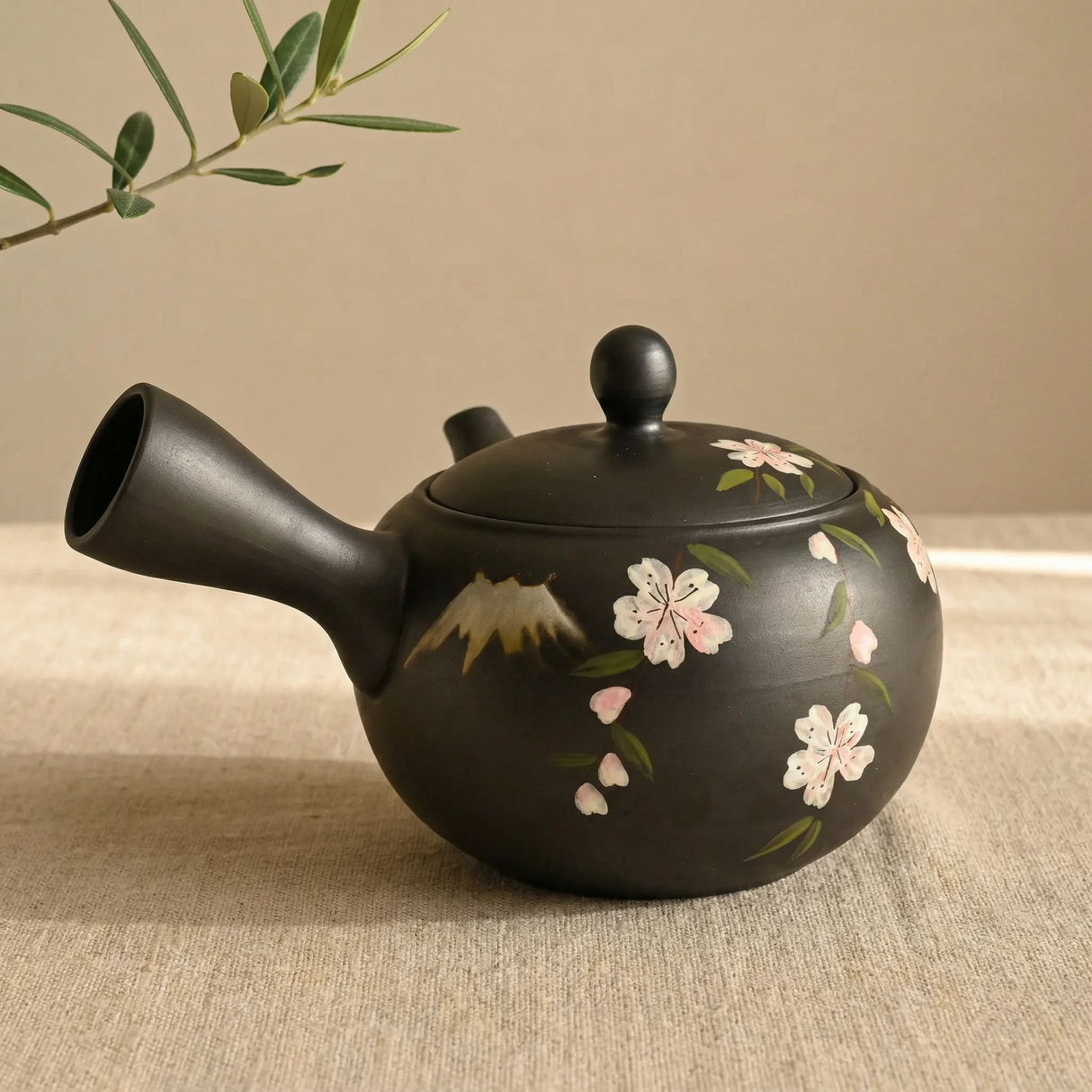 Handmade Dark Brown Pink Sakura Kyusu Teapot: Japanese Loose Leaf Tea Strainer (14.5 fl oz/430ml)