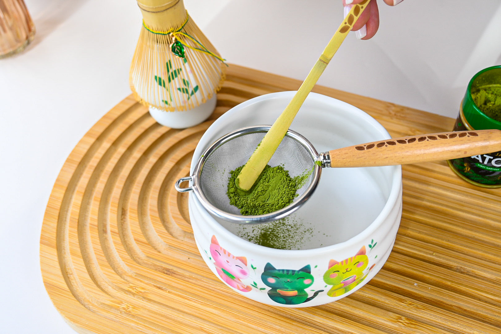 White Unfurl Matcha Gift Set – Aprika Life