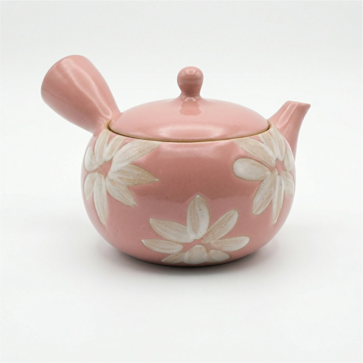 Handmade Pink Kyusu with White Flowers Design: Ceramic Pink Tea Teaware (16 fl oz/480ml) Tokaname Teapot