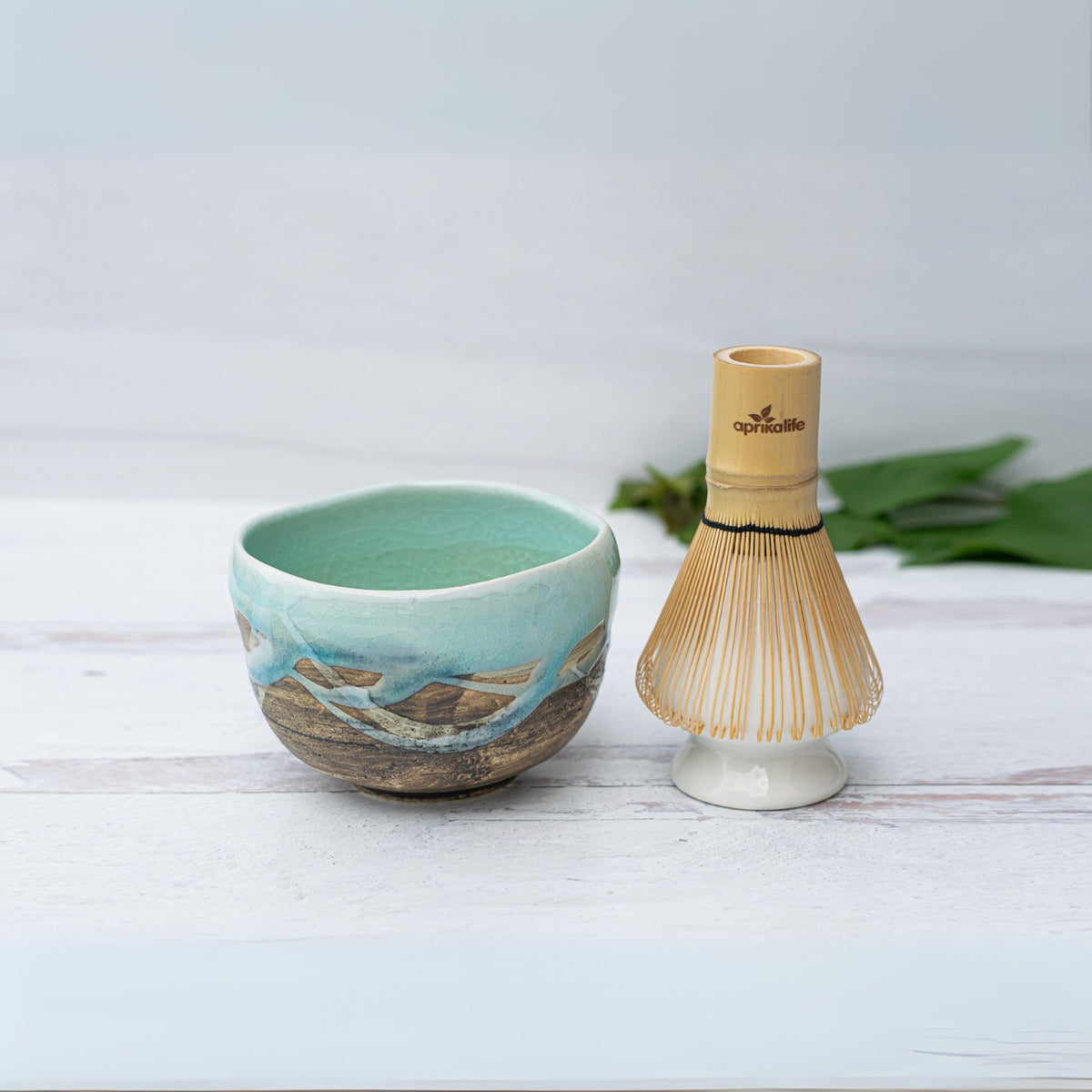 Japanese Matcha Tea Bowl & Brown Glaze Bamboo Matcha Whisk Whisk Holder Set