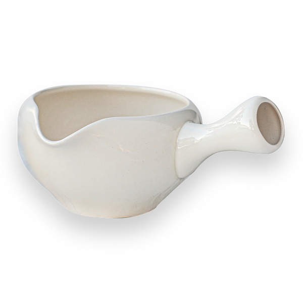 White Ceramic Matcha Bowl with Spout – Aprika Life