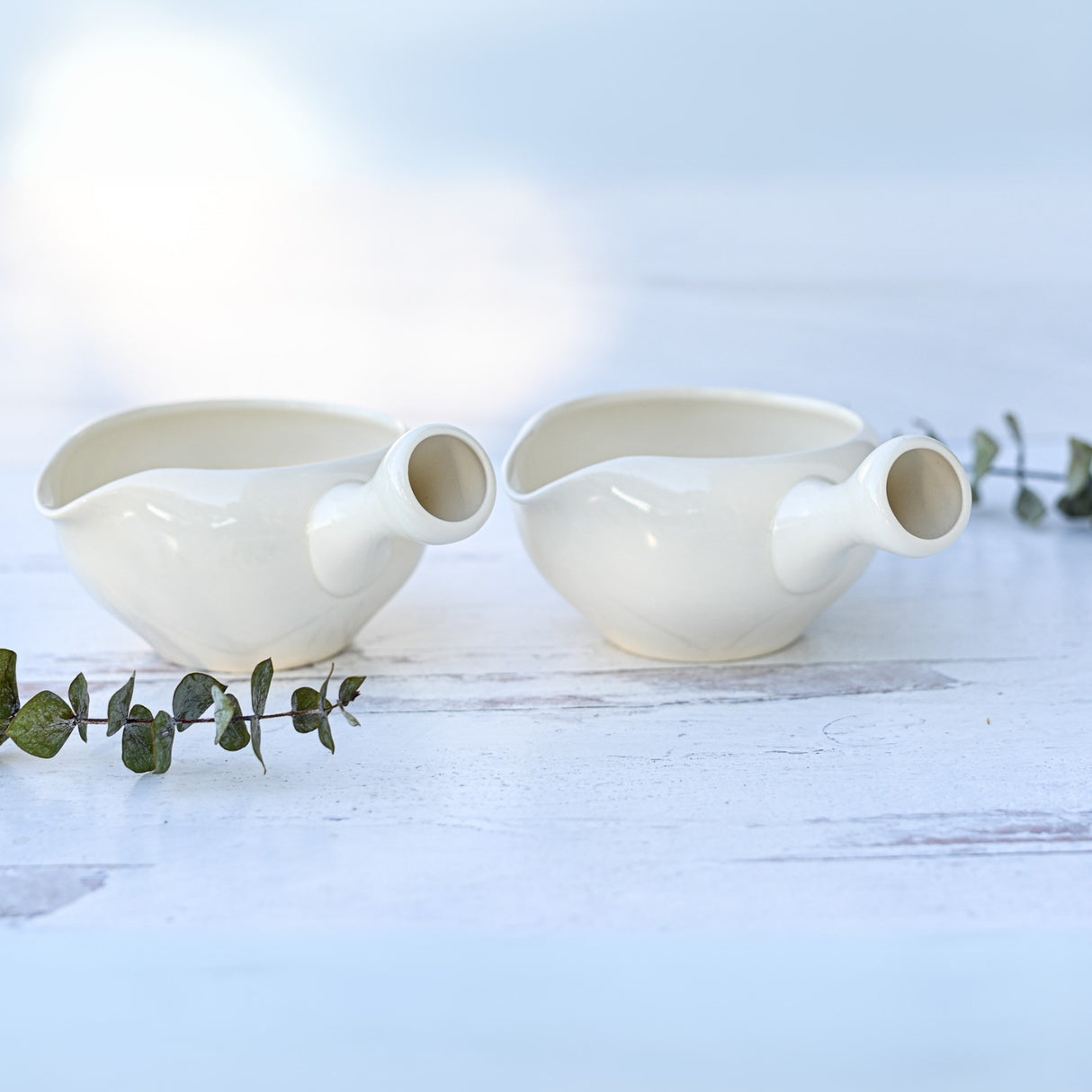 White Matcha Bowl with Spout Set