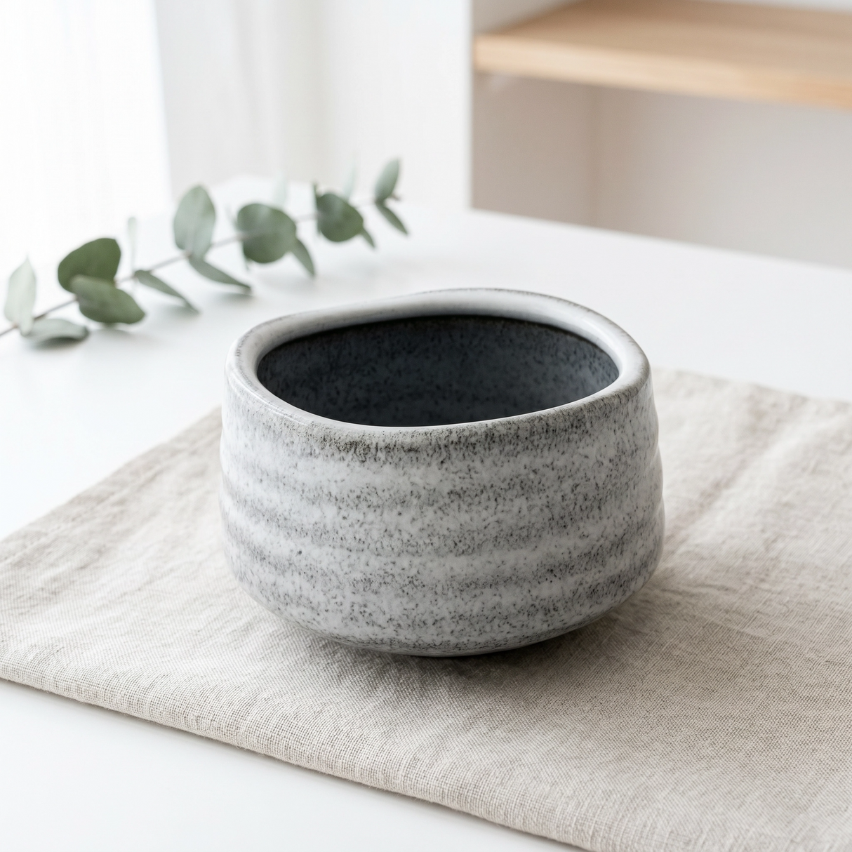 White Ceramic Matcha Bowl 17 oz with Rolled Rim, Matcha Chawan for Whisking and Drinking, Tea Ceremony Bowl