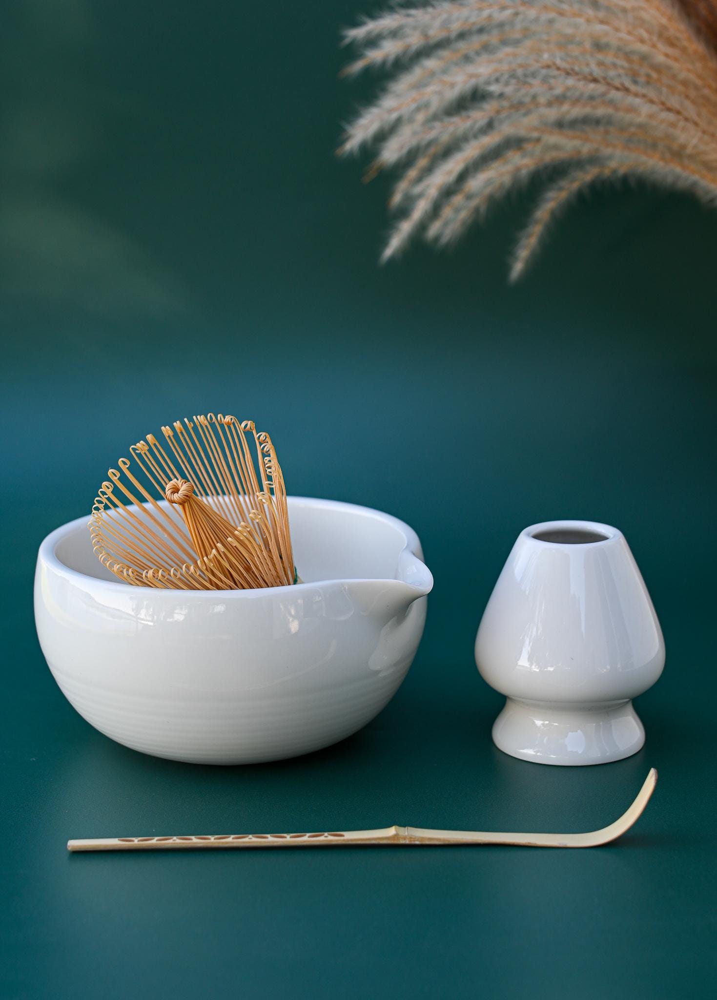White Matcha Set - 16 oz Ceramic Matcha Bowl with Spout, Bamboo