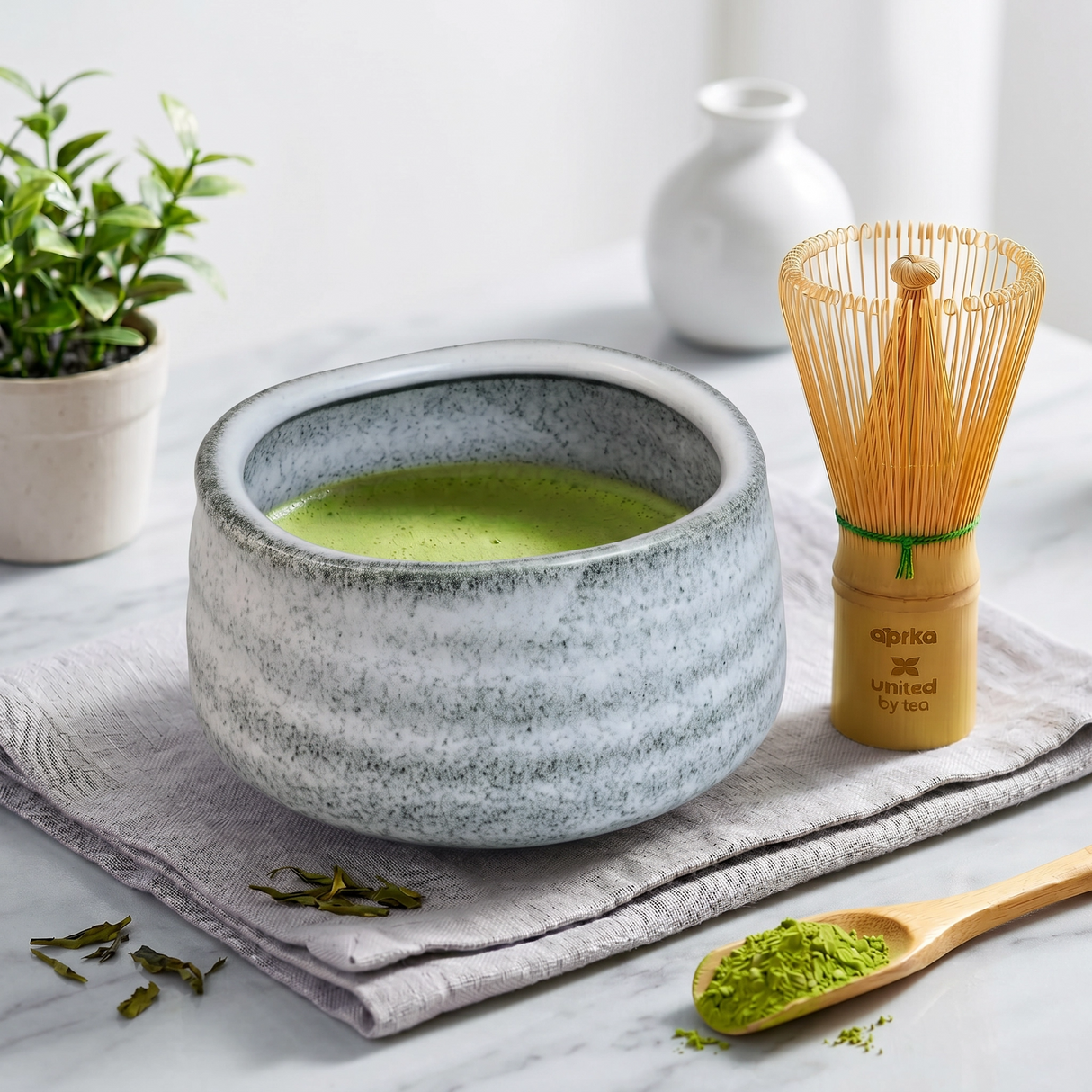 White Ceramic Matcha Bowl 17 oz with Rolled Rim, Matcha Chawan for Whisking and Drinking, Tea Ceremony Bowl