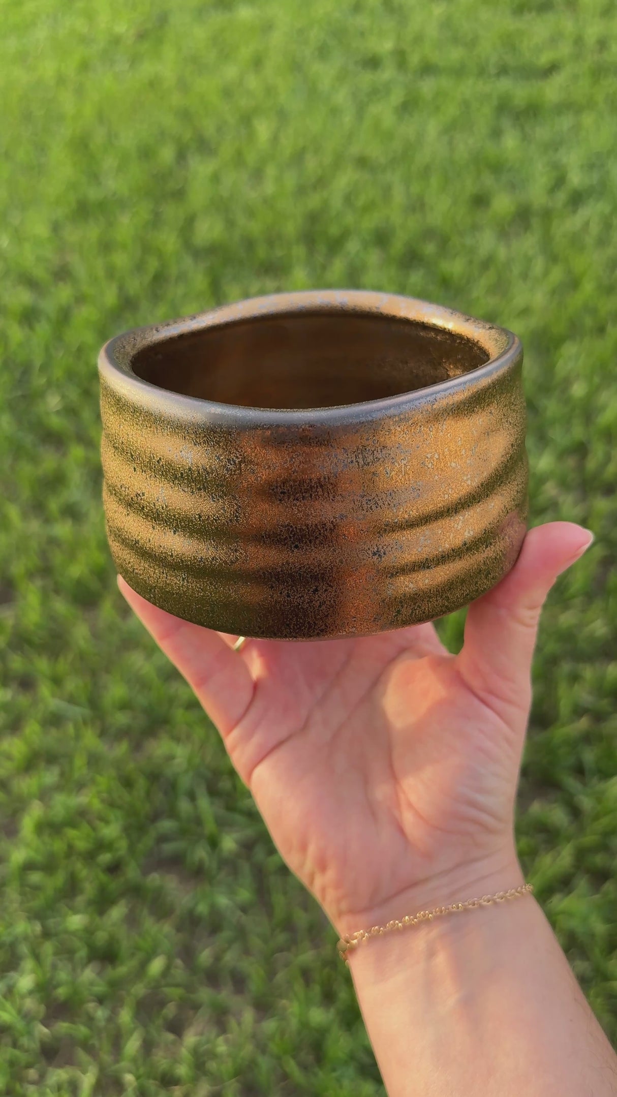 Bronze Ceramic Matcha Bowl 17 oz with Rolled Rim, Matcha Chawan for Whisking and Drinking, Tea Ceremony Bowl